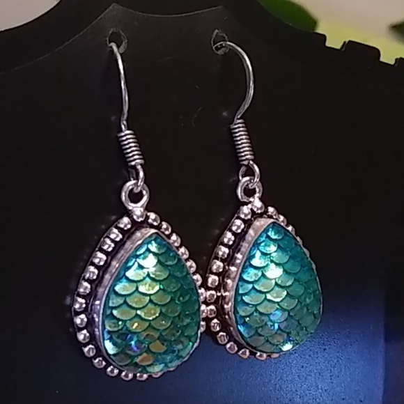 ๐MULTI COLOR DIECLO GLASS Handmade earrings - Picture 10 of 16